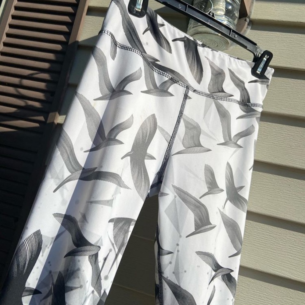 Mid-calf leggings